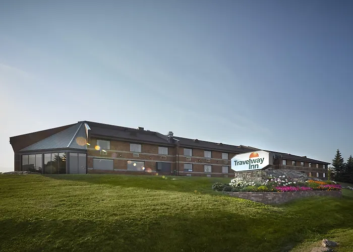 Golf hotel: Travelway Inn Sudbury